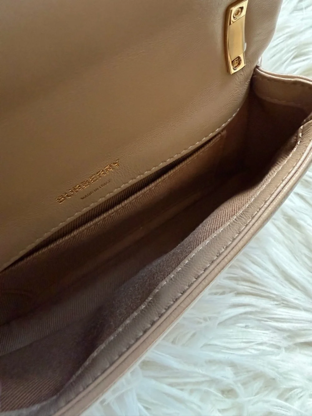 Burberry leather chain cross body bag - Picture 8 of 16